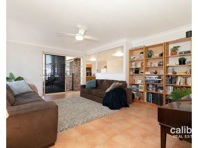 42 Melaleuca Crescent, Rothwell QLD 4022