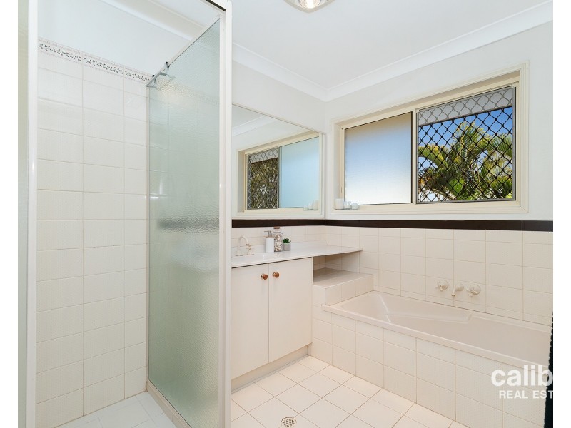42 Melaleuca Crescent, Rothwell QLD 4022