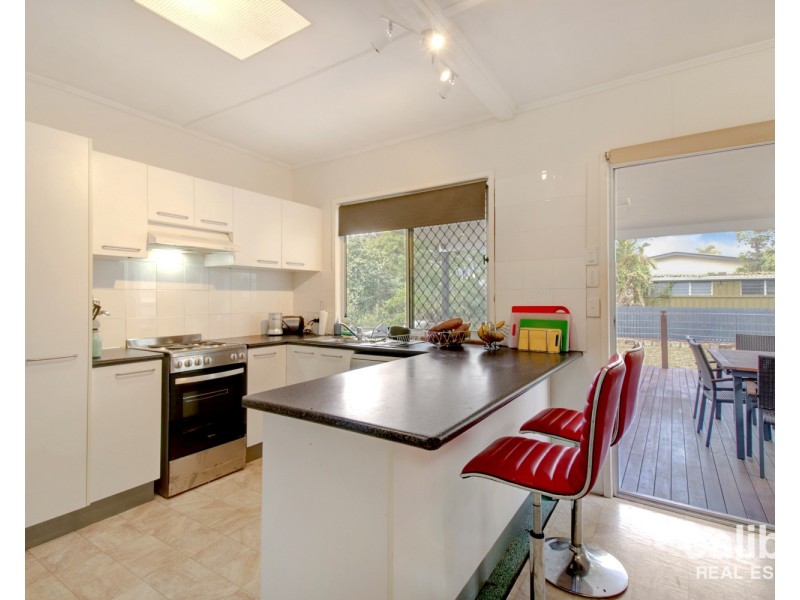 25 Farrant Street, Stafford Heights QLD 4053