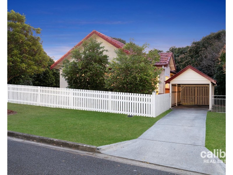 51 Heliopolis Parade, Mitchelton QLD 4053