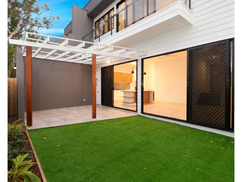 1/23 Albert Street, Woolloongabba QLD 4102
