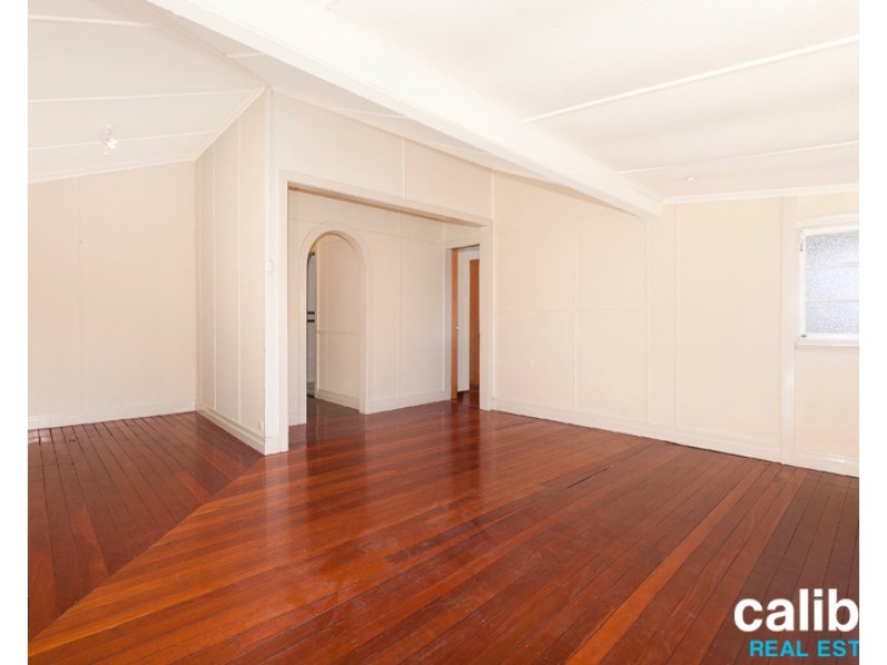 13 York Parade, Spring Hill QLD 4000