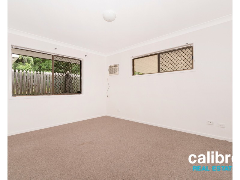 22 Landsdowne Street, Coorparoo QLD 4151