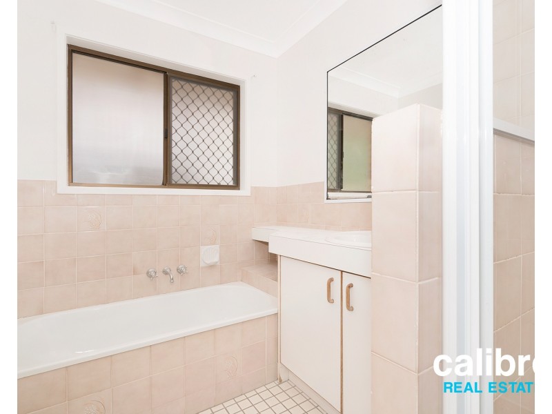 22 Landsdowne Street, Coorparoo QLD 4151