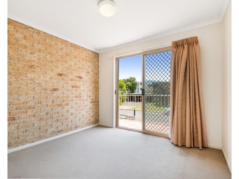 2/1 Barooga Crescent, Mooloolaba QLD 4557