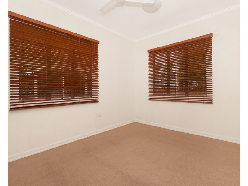 37 White Street, Wavell Heights QLD 4012