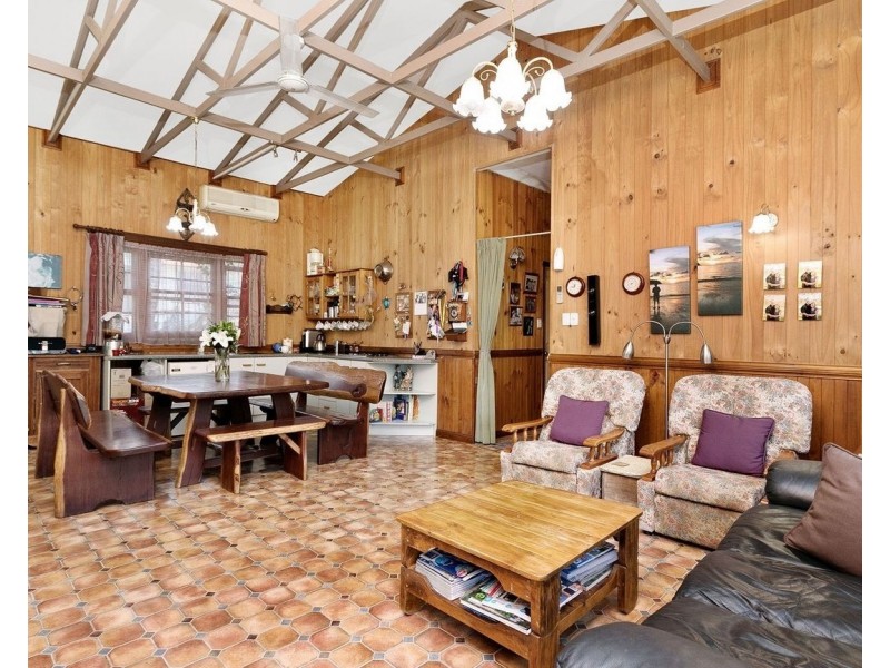 92 Landsboro Avenue, Boondall QLD 4034