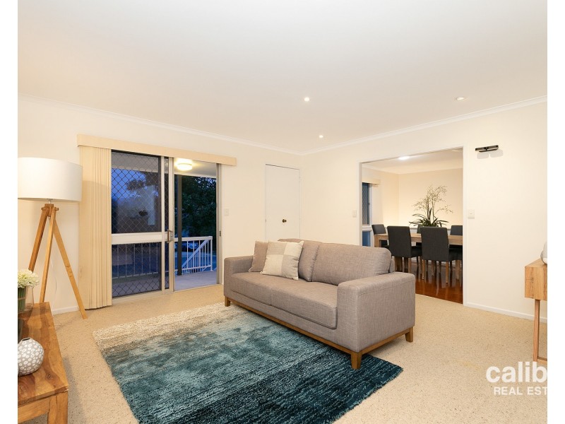 8 Tallawong Place, The Gap QLD 4061
