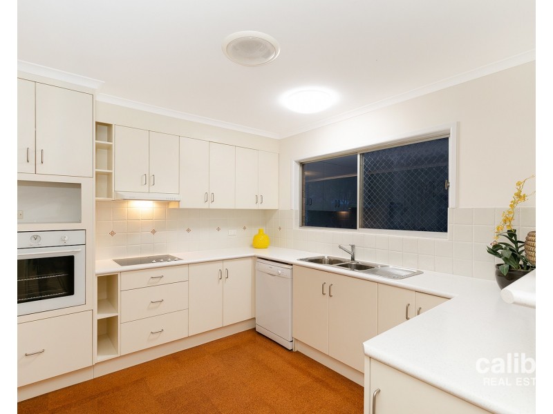 8 Tallawong Place, The Gap QLD 4061
