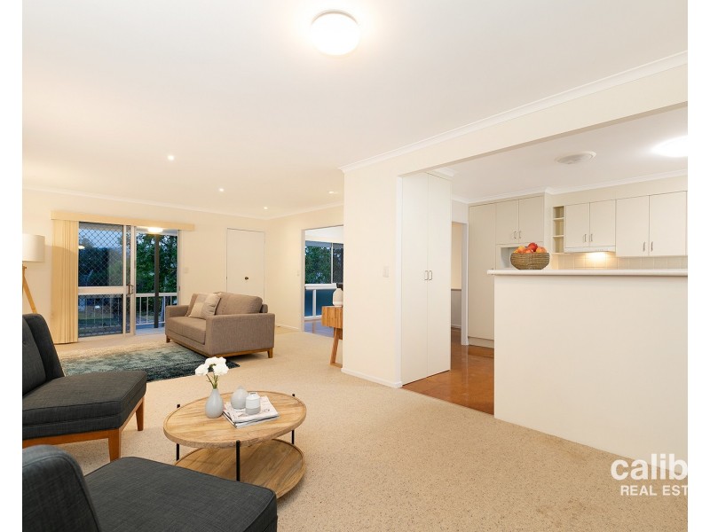 8 Tallawong Place, The Gap QLD 4061