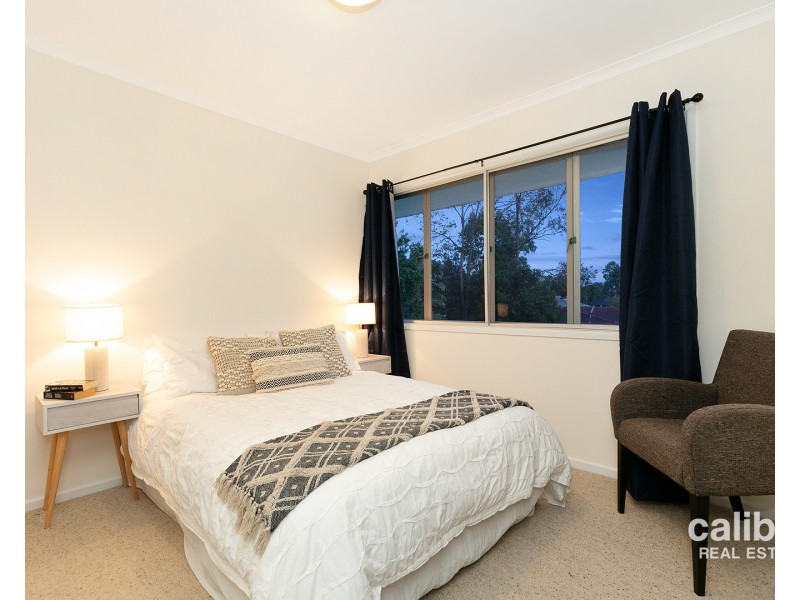 8 Tallawong Place, The Gap QLD 4061