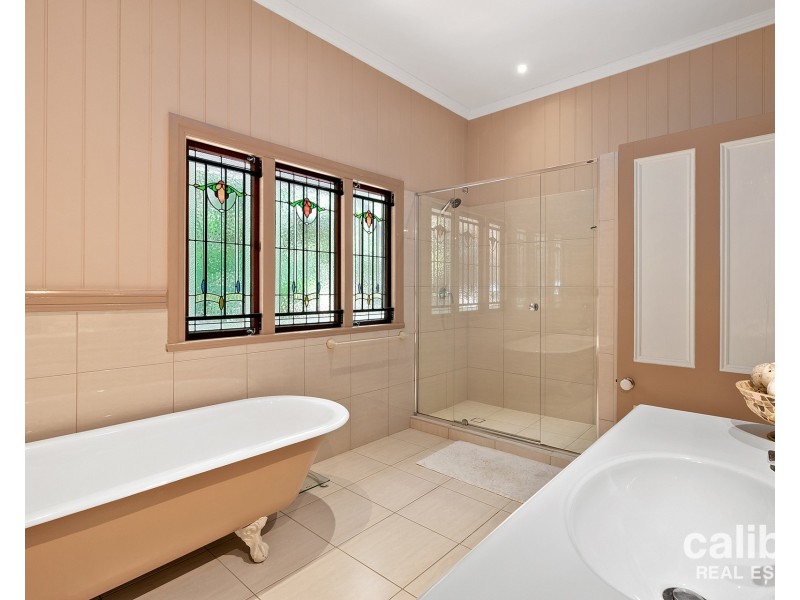 21 Rosewood Street, Bardon QLD 4065