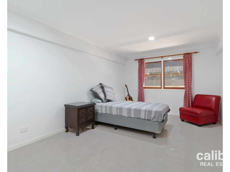 21 Rosewood Street, Bardon QLD 4065