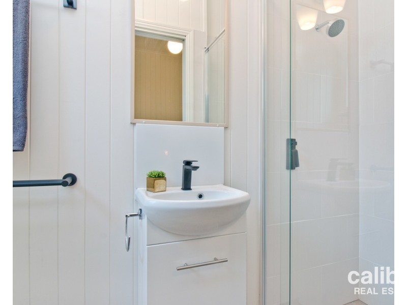 25 Crescent Road, Kelvin Grove QLD 4059