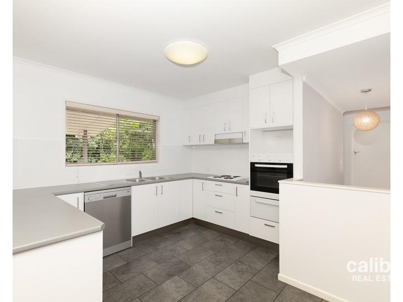 18 Wyman Street, Stafford Heights QLD 4053