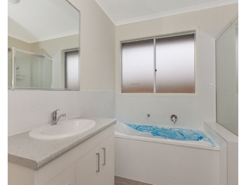 19 Morris Crescent, Bellbird Park QLD 4300