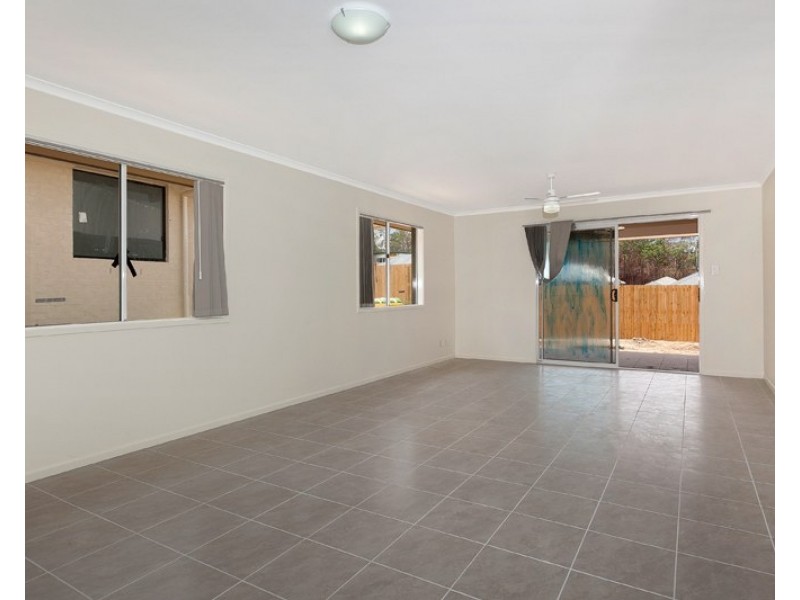 19 Morris Crescent, Bellbird Park QLD 4300