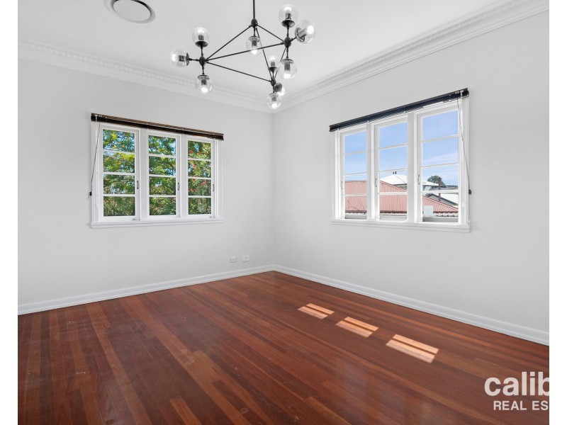 208 Edinburgh Castle Road, Wavell Heights QLD 4012