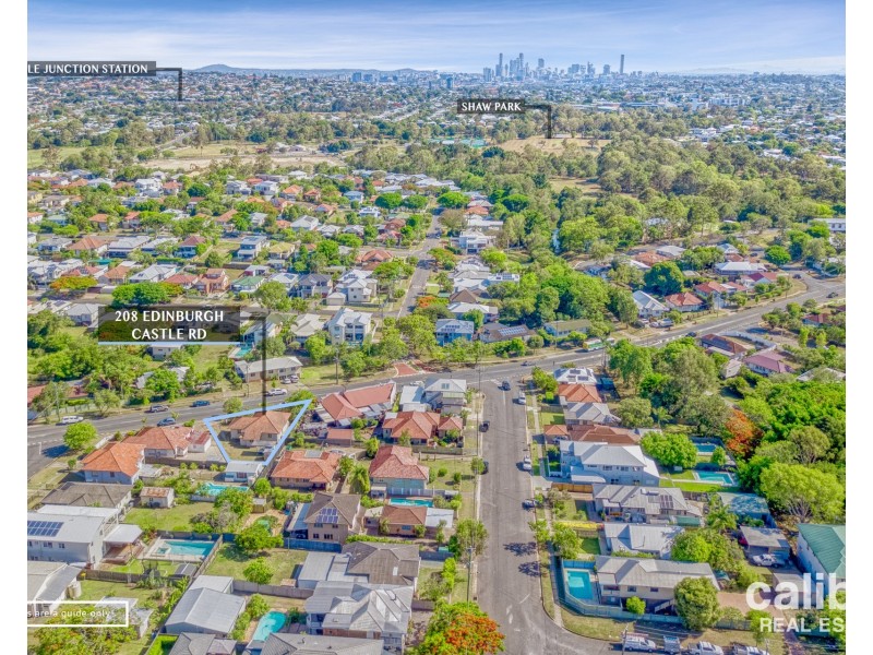 208 Edinburgh Castle Road, Wavell Heights QLD 4012