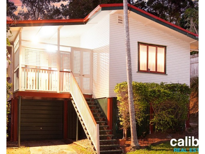 27 Bathurst Street, Red Hill QLD 4059
