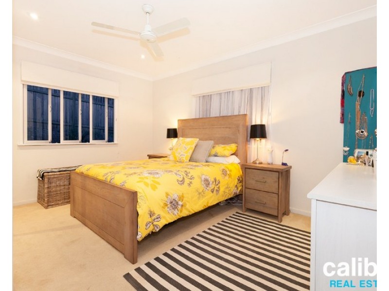27 Bathurst Street, Red Hill QLD 4059