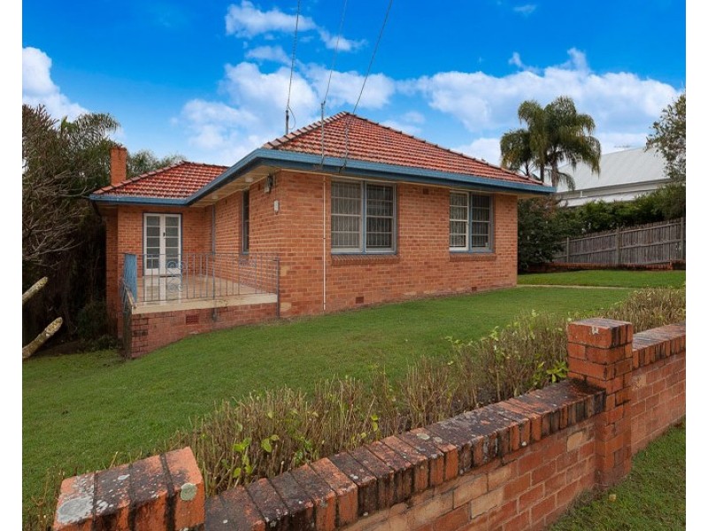 93 Cunningham Street, Taringa QLD 4068