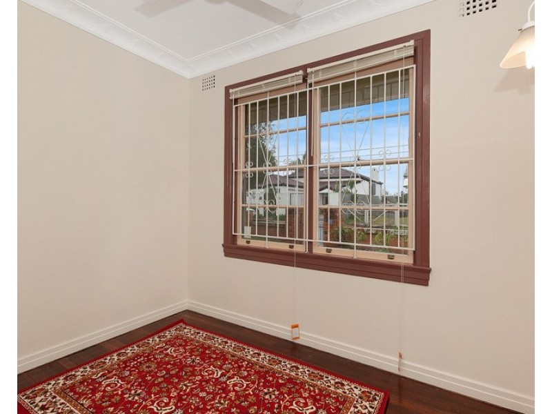 93 Cunningham Street, Taringa QLD 4068