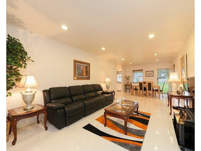 33 Lucy Street, Milton QLD 4064