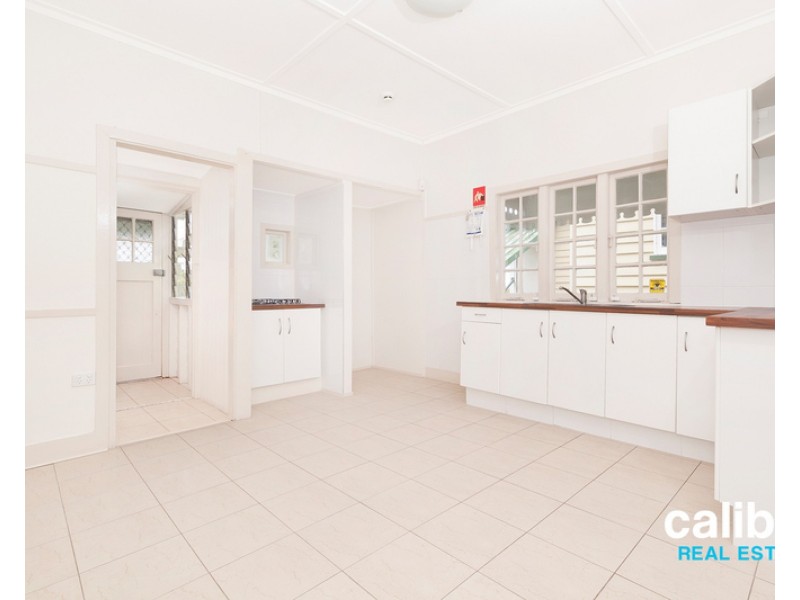 12 Chatsworth Road, Greenslopes QLD 4120