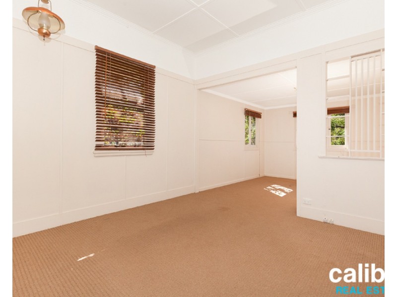 51 Empress Terrace, Bardon QLD 4065