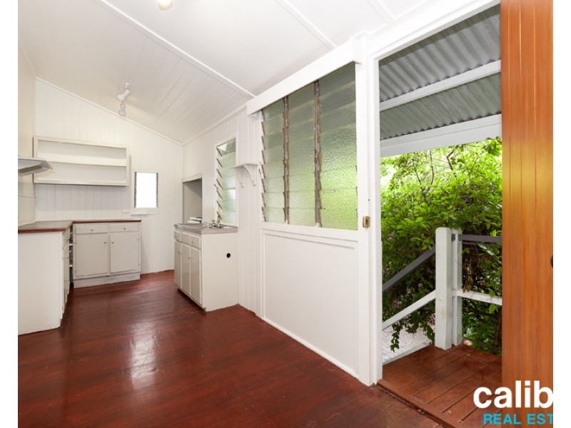 23 Kent Street, Red Hill QLD 4059