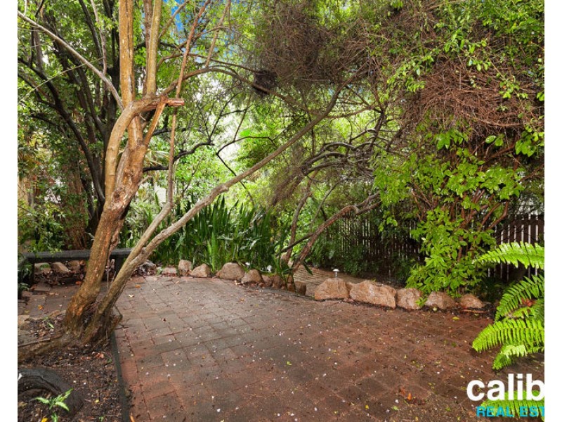 23 Kent Street, Red Hill QLD 4059
