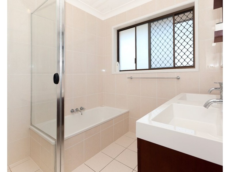 12 Flintstone Street, Sunnybank Hills QLD 4109