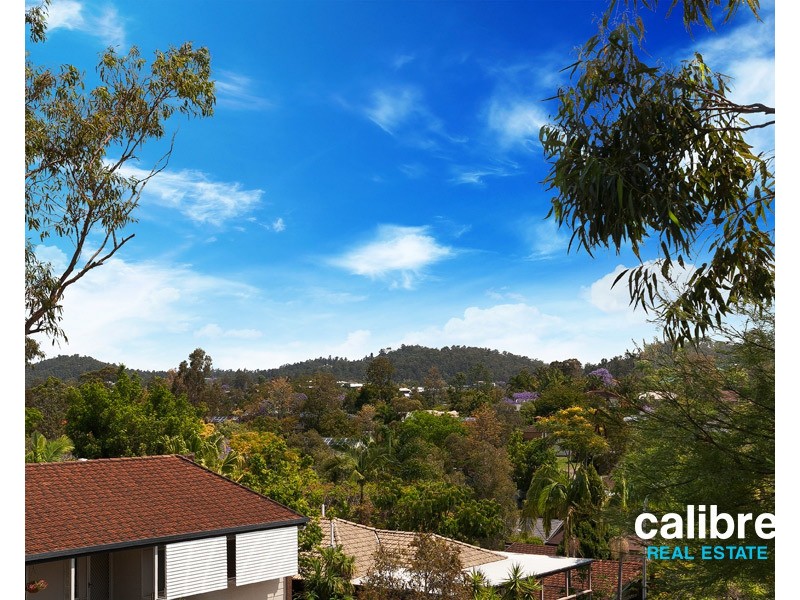 15 Desbet Street, The Gap QLD 4061