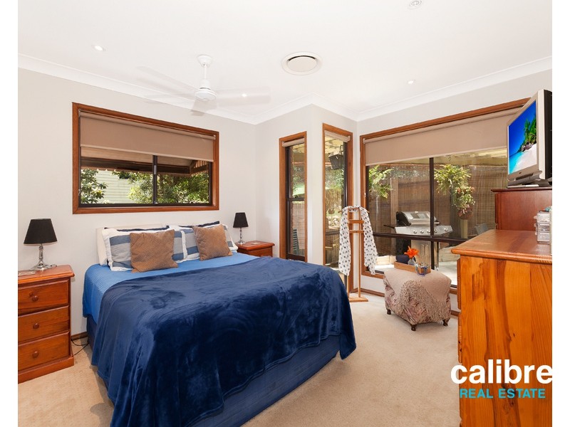 15 Desbet Street, The Gap QLD 4061