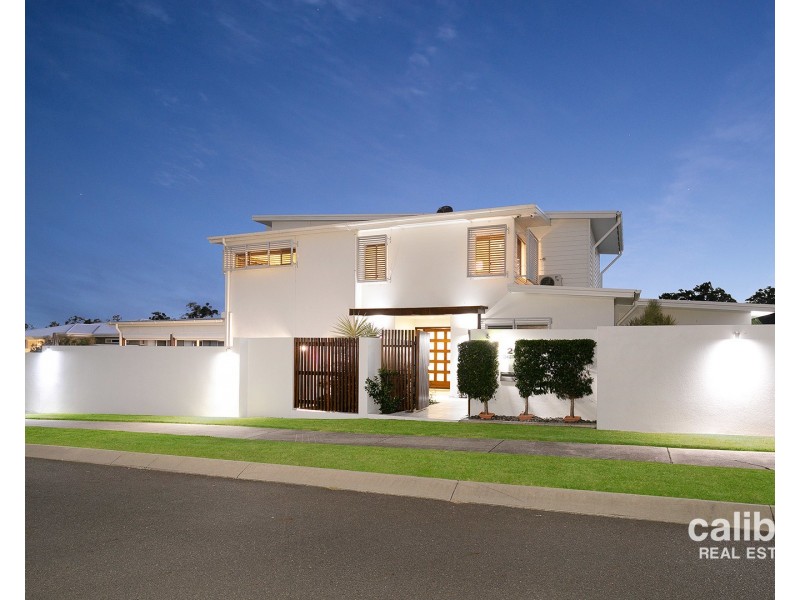 2 Dewberry Place, Bridgeman Downs QLD 4035