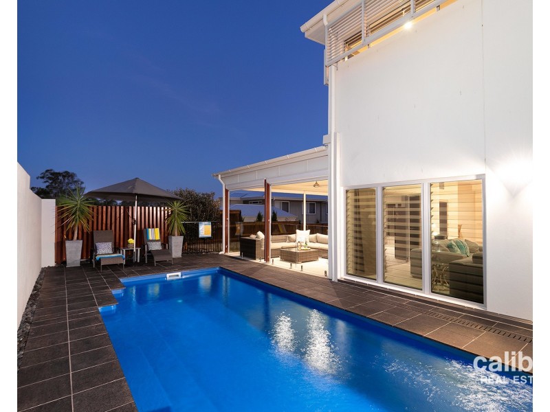 2 Dewberry Place, Bridgeman Downs QLD 4035