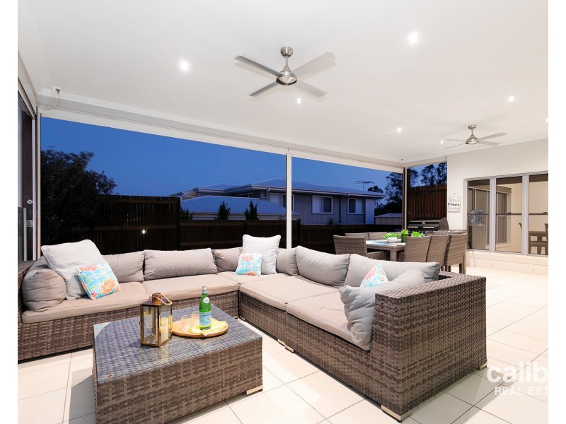 2 Dewberry Place, Bridgeman Downs QLD 4035