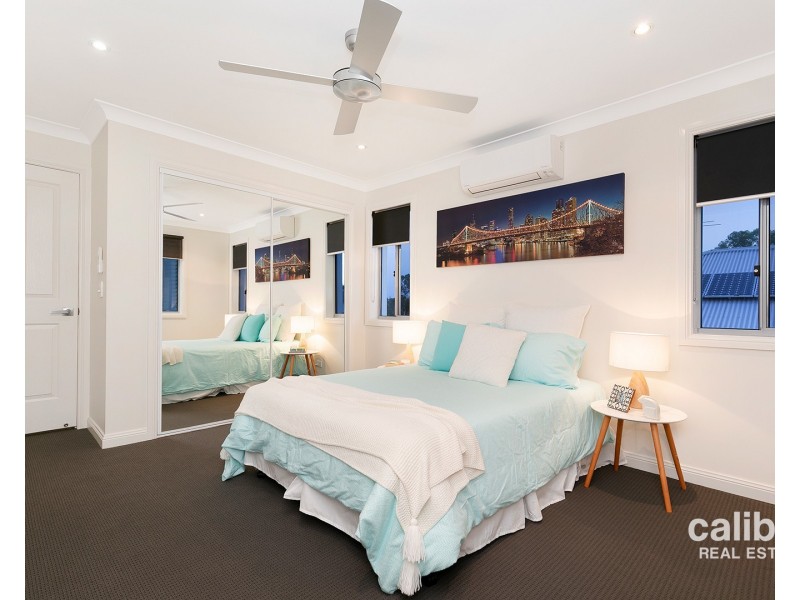 2 Dewberry Place, Bridgeman Downs QLD 4035