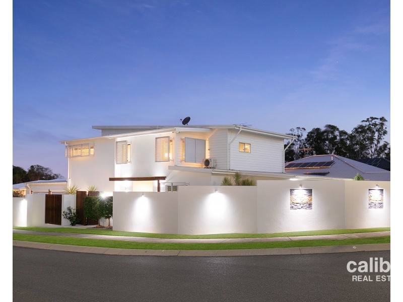 2 Dewberry Place, Bridgeman Downs QLD 4035