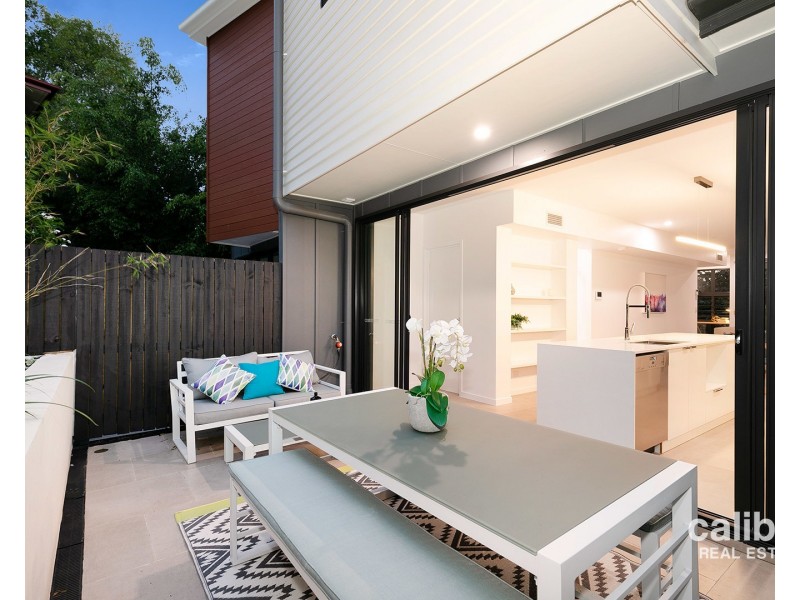 1/6 Fulcher Road, Ashgrove QLD 4060