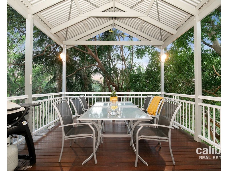 120 Simpsons Road, Bardon QLD 4065