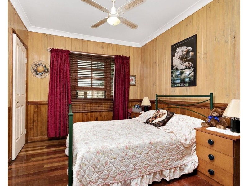 92 Landsboro Avenue, Boondall QLD 4034