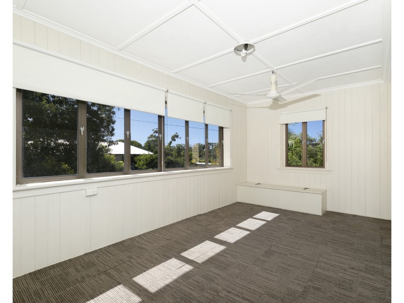 22 Morgan Terrace, Bardon QLD 4065