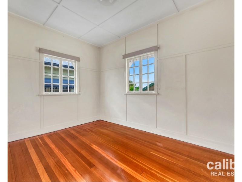 14 Chatsworth Road, Greenslopes QLD 4120