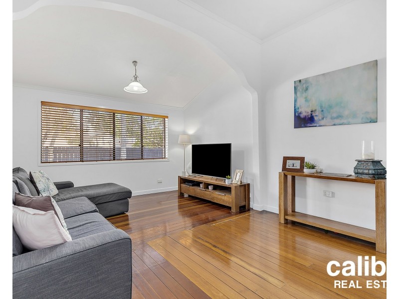 8 Hoben Street, Mitchelton QLD 4053