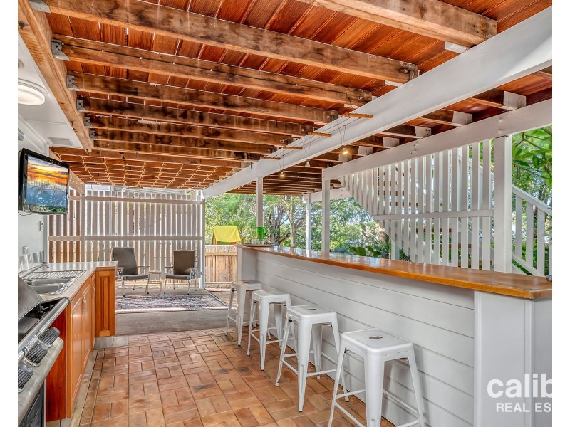 83 Coopers Camp Road, Bardon QLD 4065
