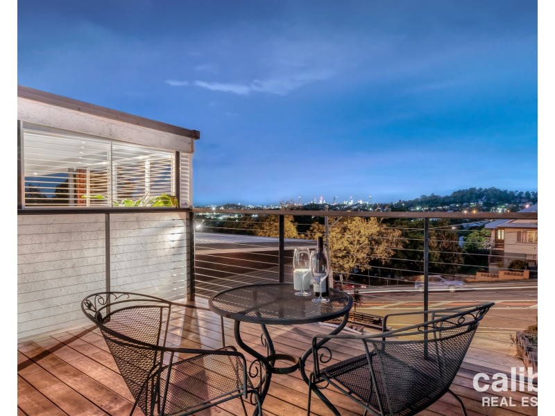 105 Redwood Street, Stafford Heights QLD 4053