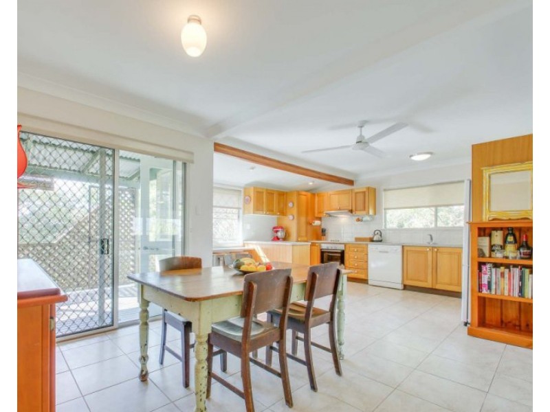 150 Plucks Road, Arana Hills QLD 4054