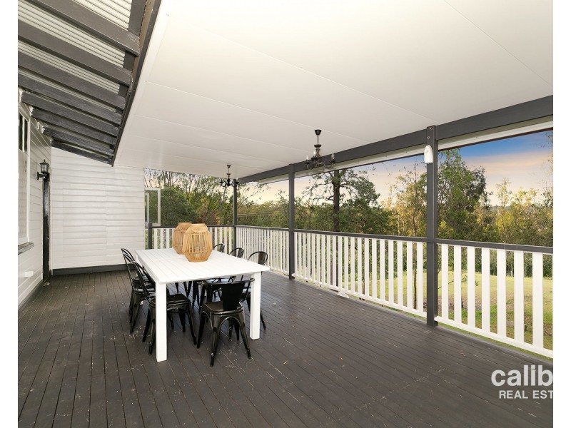 33 Riversleigh Road, Bellbowrie QLD 4070